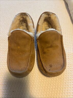 Ugg slippers